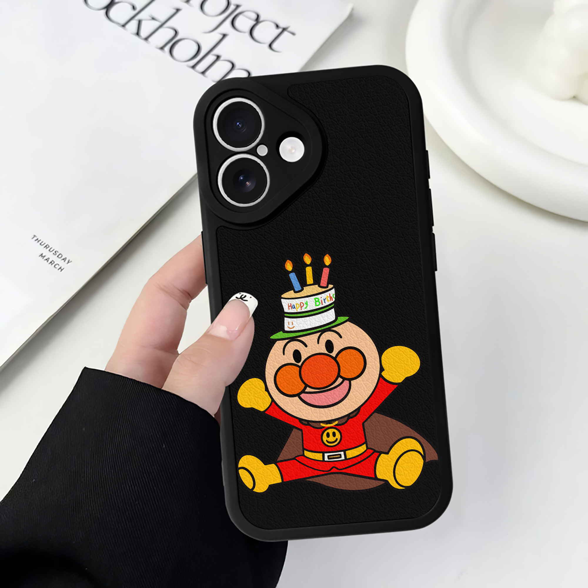 （画像用） アンパンマン Anpanman 【iPhone 16シリーズ対応】シリコンスマホケース（レザー調） 材質：シリコン